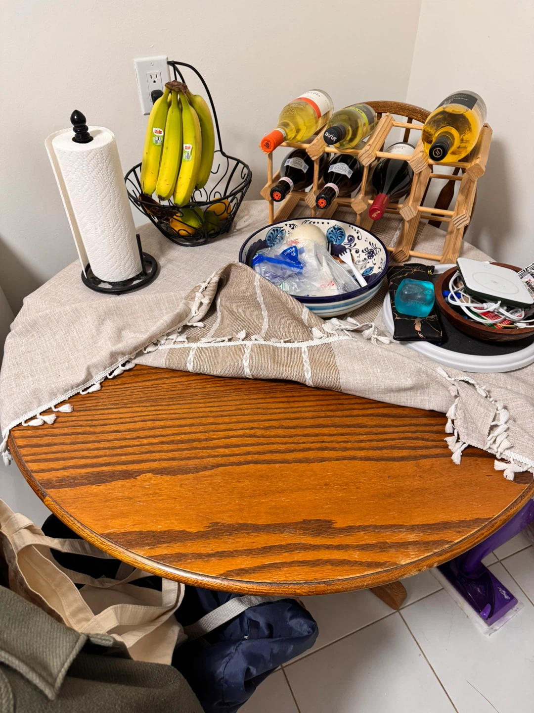 🏆MOVING SALE: round wood table with inserts & chairs - photo 2