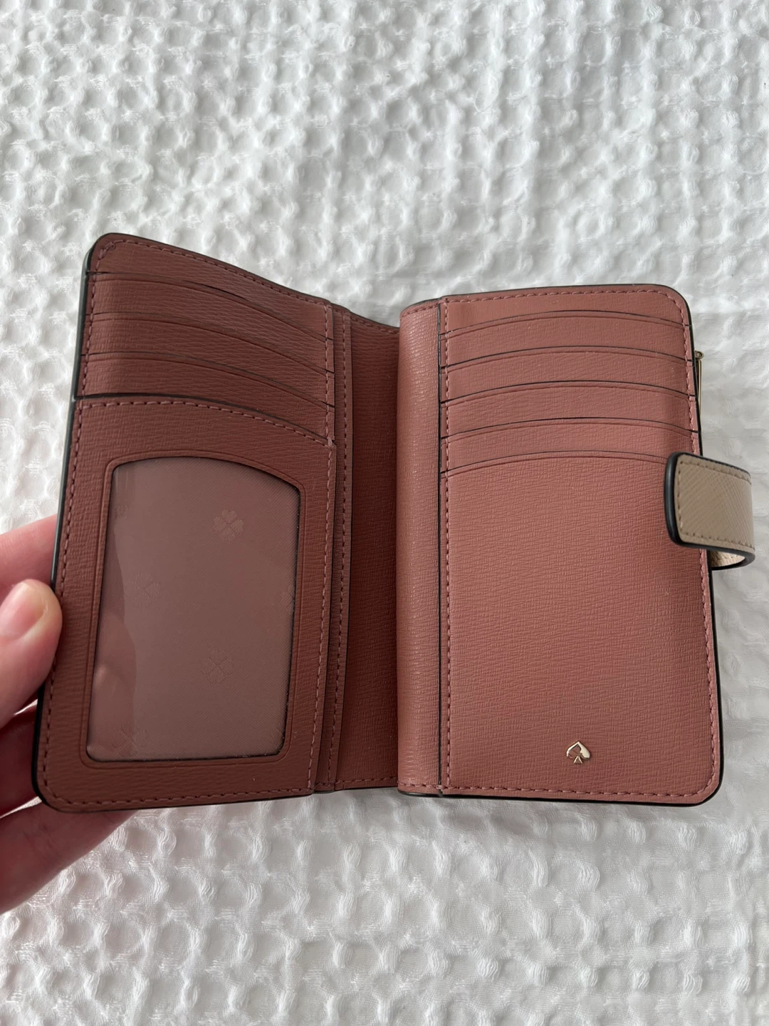 Women’s Leather Kate Spade Medium-Sized Wallet Tan and Black - photo 3