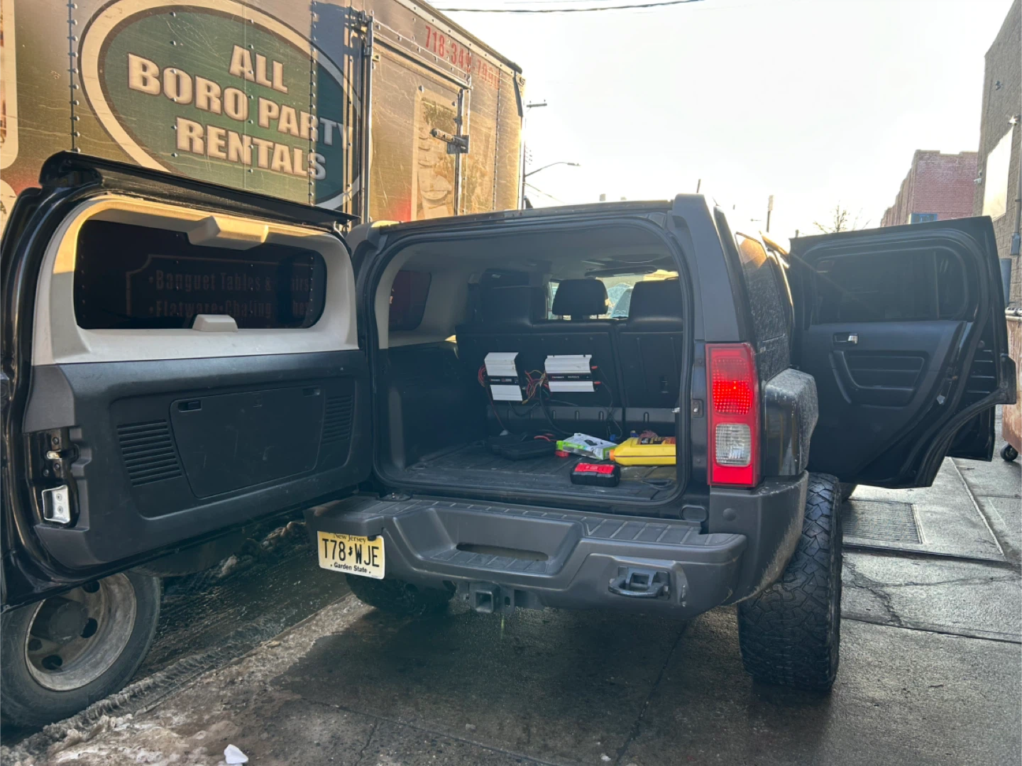 Black Hummer H3 SUV - photo 5