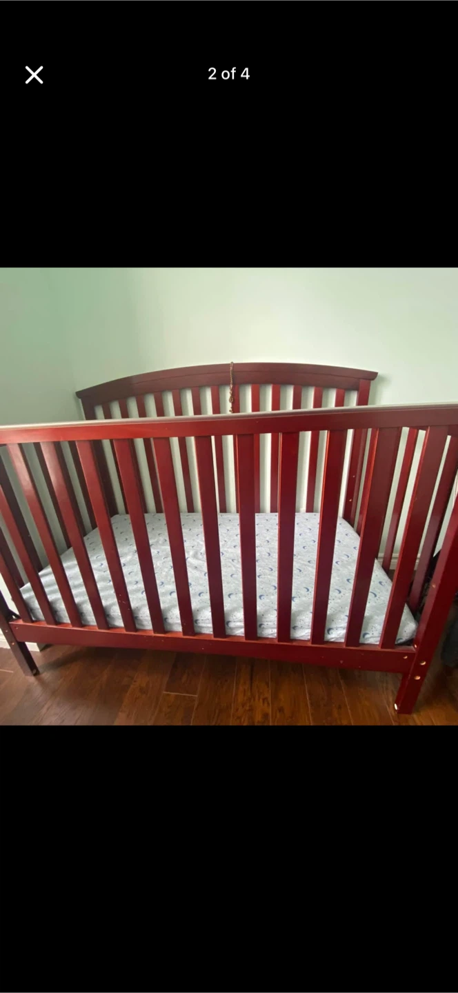Wooden Crib with Mattress - photo 3