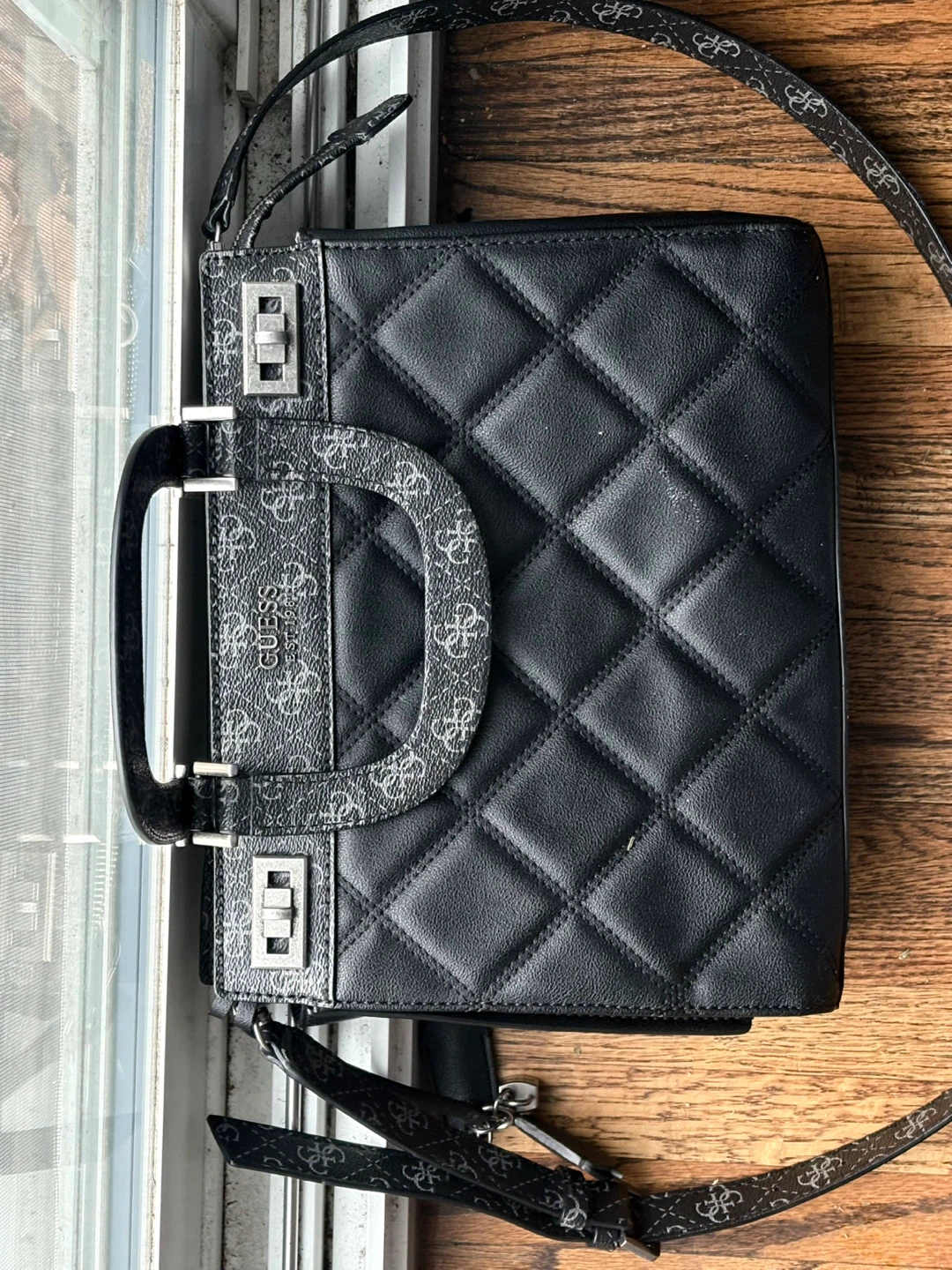 Black Guess Quilted Handbag with Shoulder Strap - photo 2