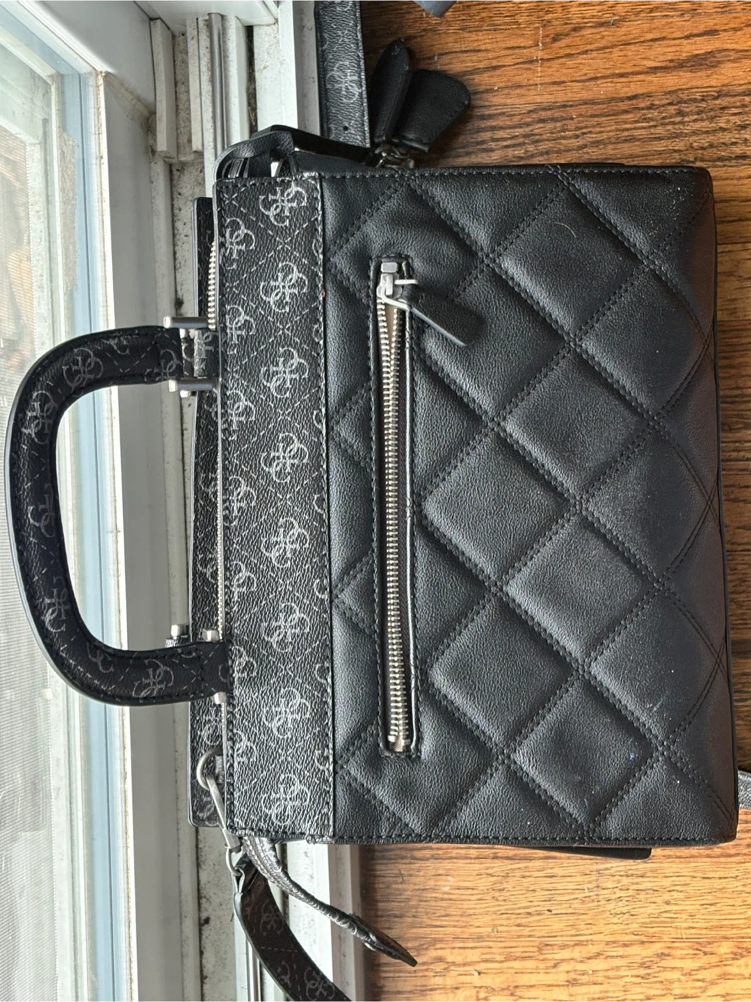 Black Guess Quilted Handbag with Shoulder Strap - photo 3
