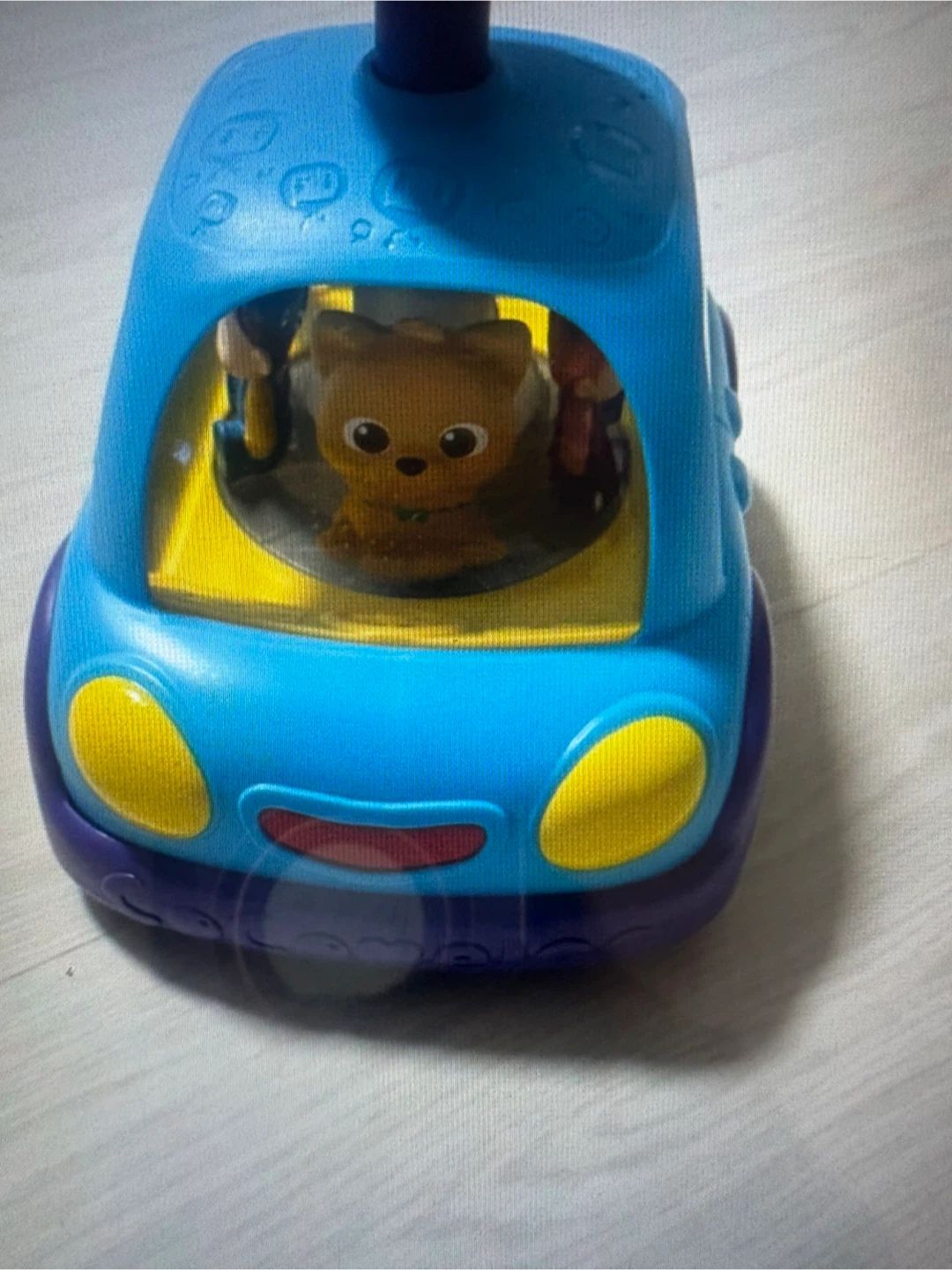 Voiture musicale coco melon
