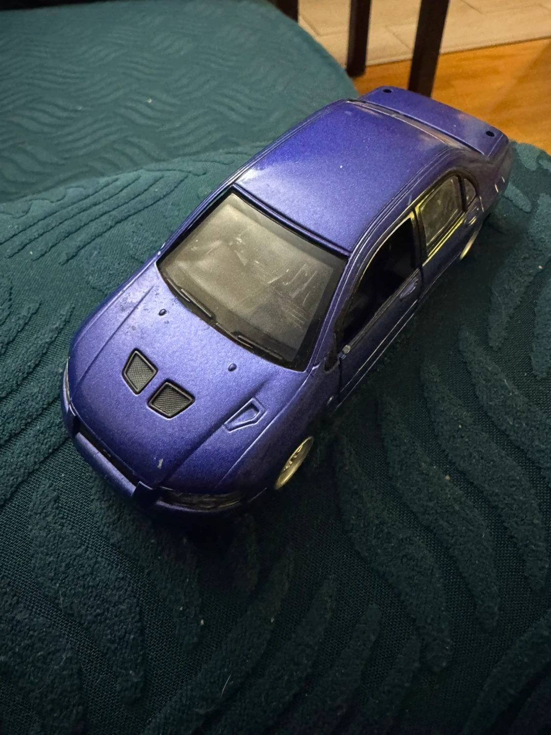 1:24 Scale Diecast Mitsubishi Lancer Evolution VIII Blue