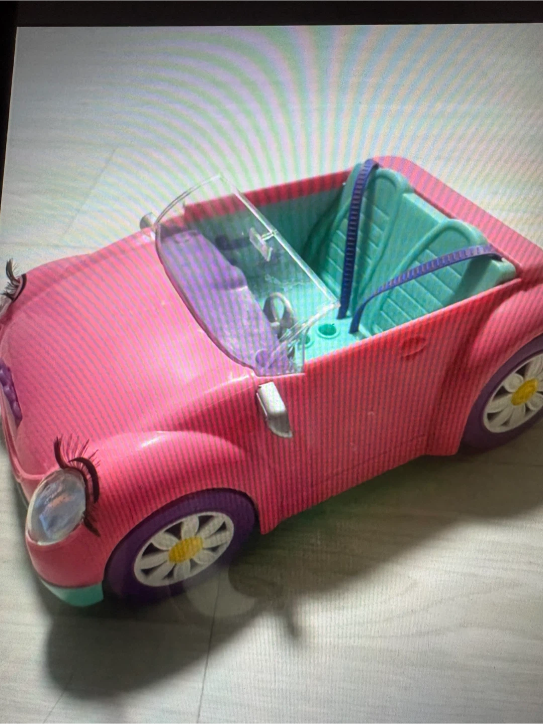 Voiture Barbie jouet rose et turquoise