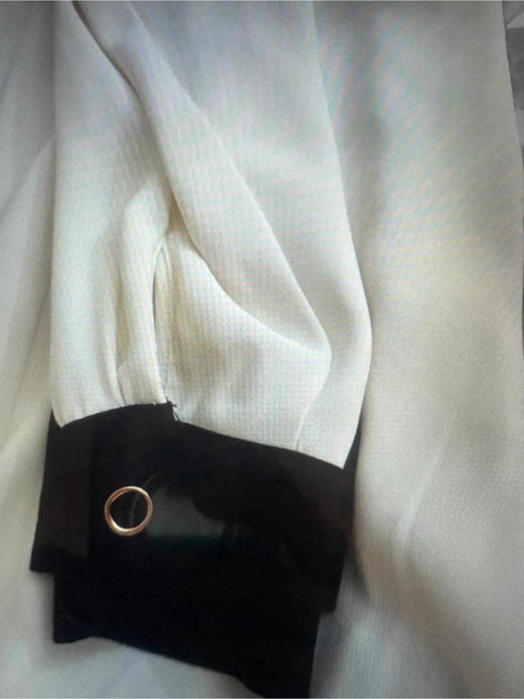 Chemise blanche ZARA à col noir et poignets - photo 3