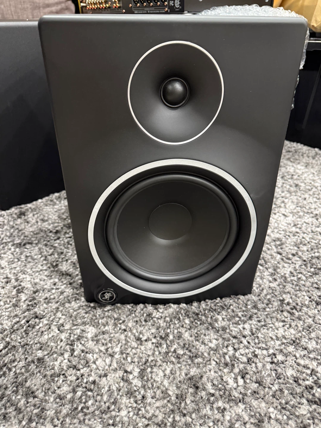 Mackie MR8mk3 Powered Studio Monitor - photo 3