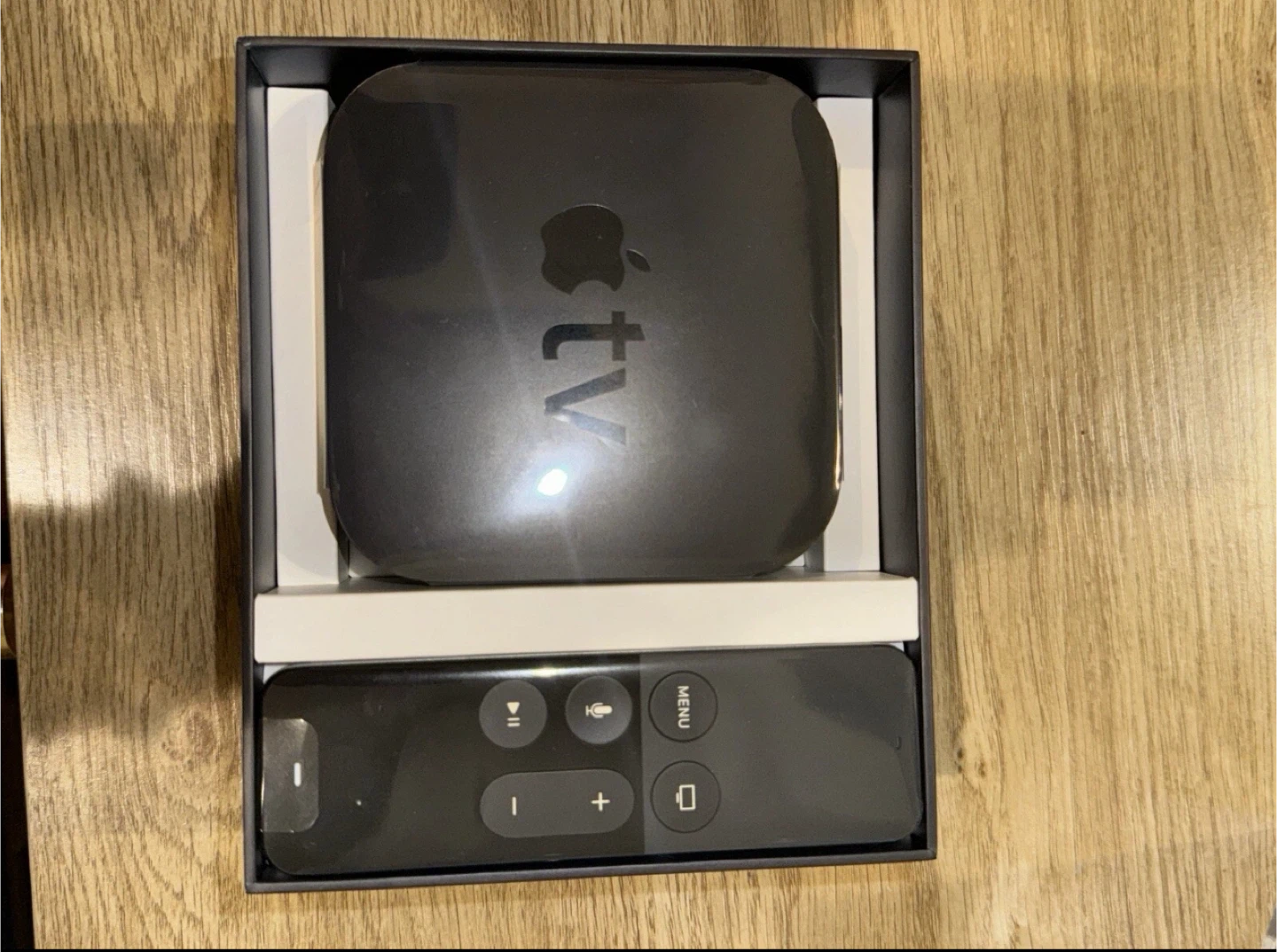 Apple TV (32GB) NEVER USED - photo 3