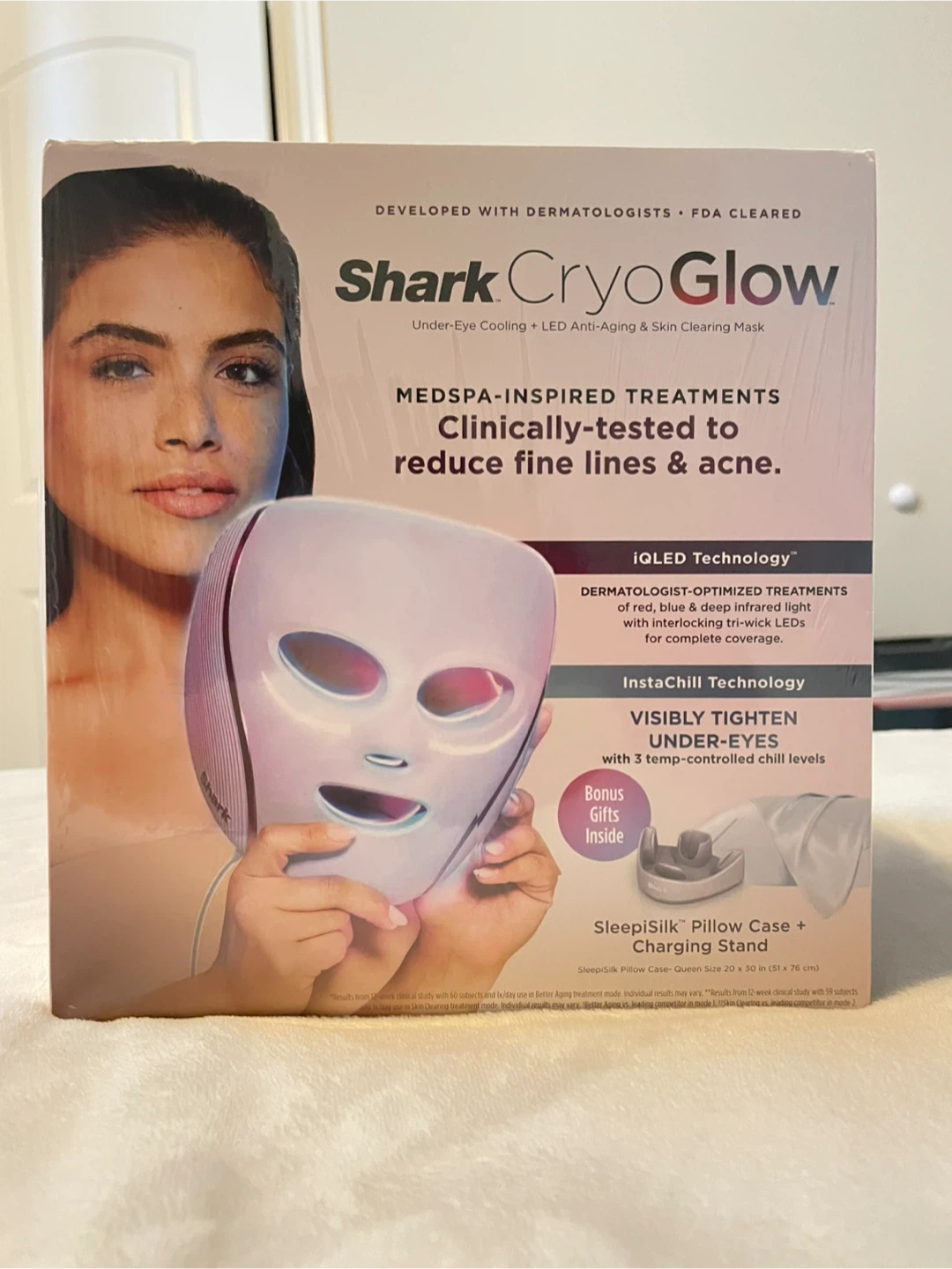 Shark CryoGlow LED Anti-Aging & Skin Clearing Mask - photo 2