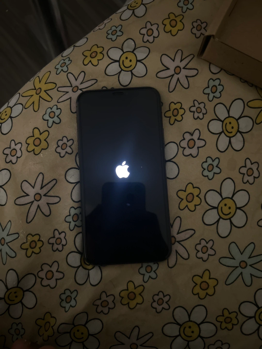 Apple iPhone 11 Pro - photo 2