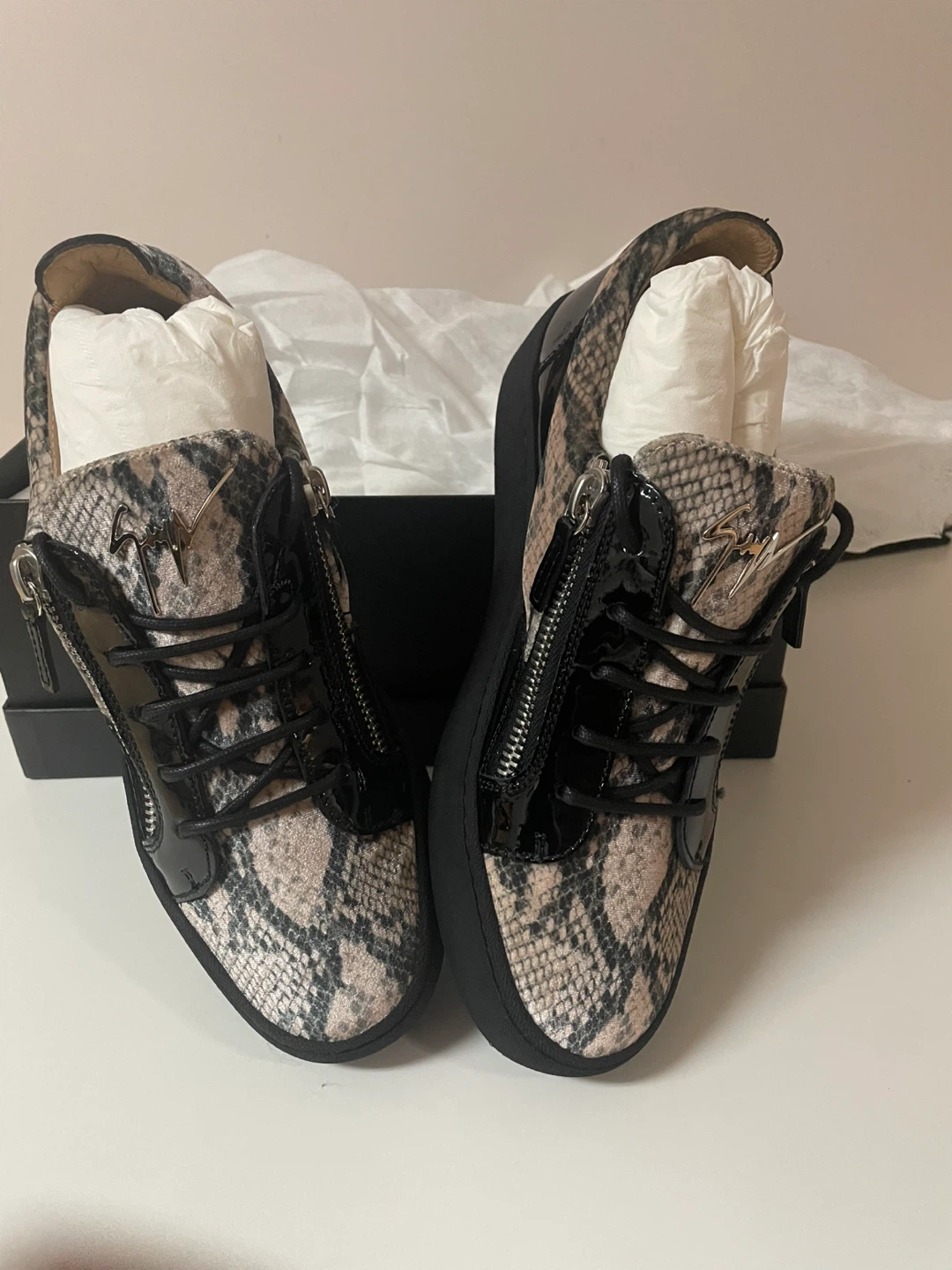 Giuseppe Zanotti Black - Size 40