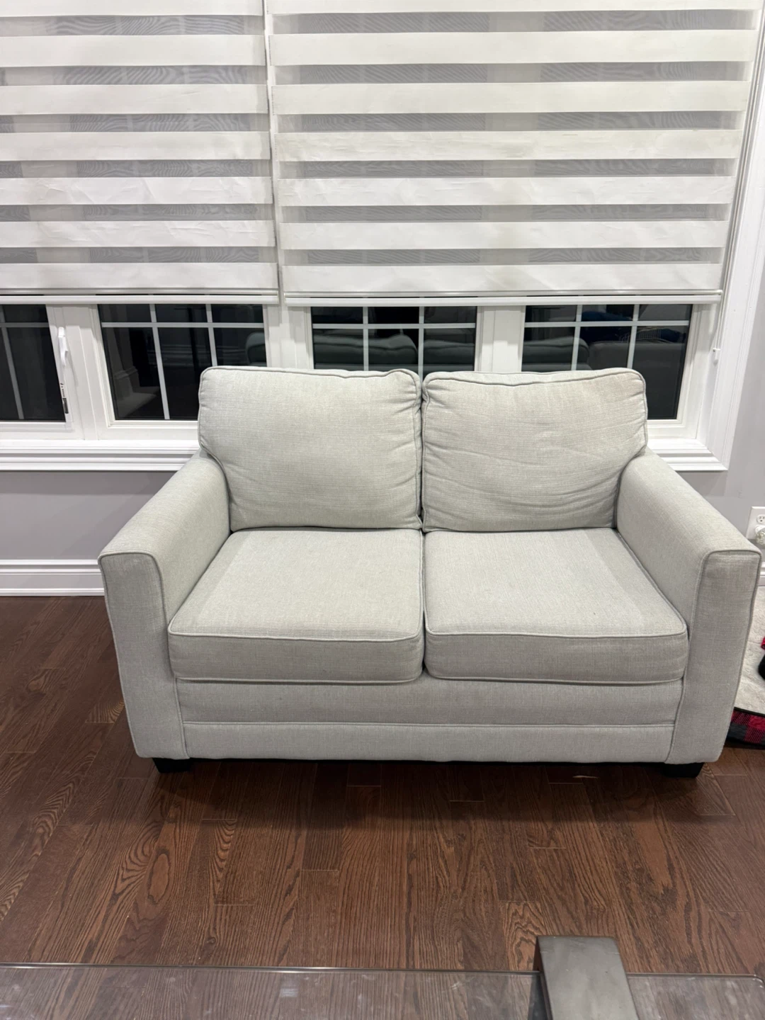 Modern Grey Loveseat Sofa – Great Condition - photo 3