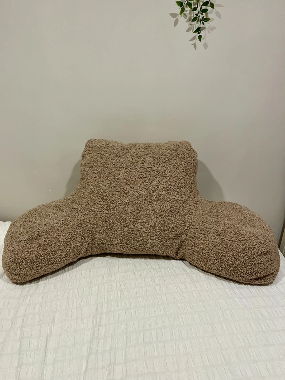 NEW Sherpa Reading Pillow