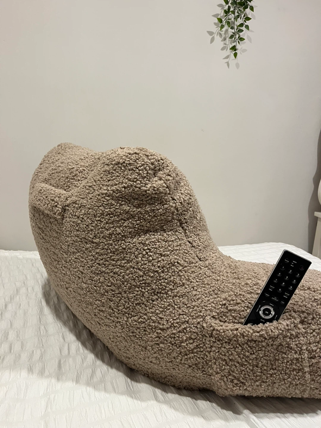 NEW Sherpa Reading Pillow - photo 2