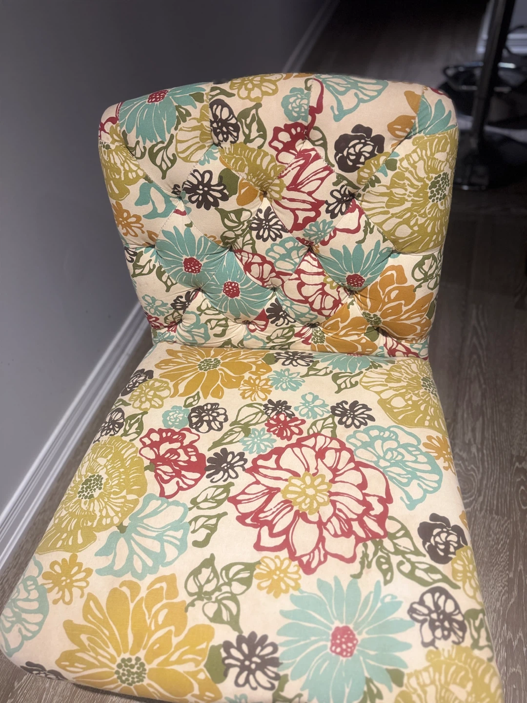 Accent chair - photo 2