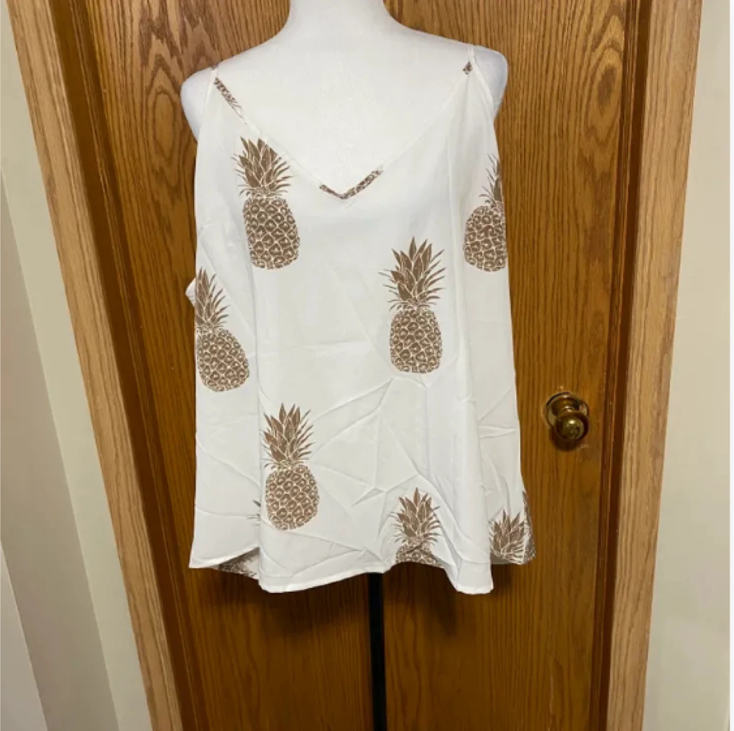 Pineapple tank perfect for summer