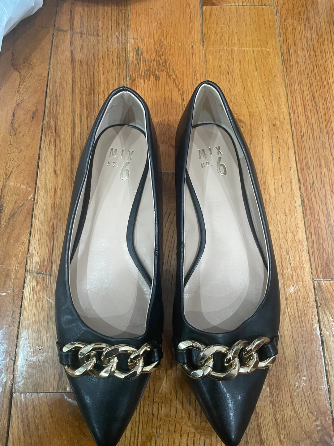 MIX.NO.6 Black Pointed Toe Chain Ballet Flats