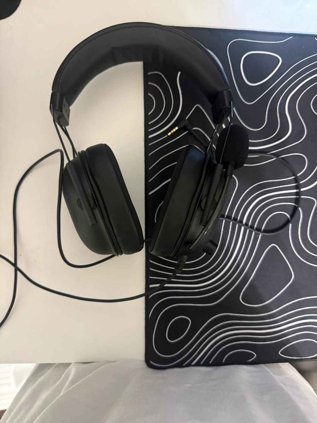 Razer Blackshark V2 Gaming Headset with Mic