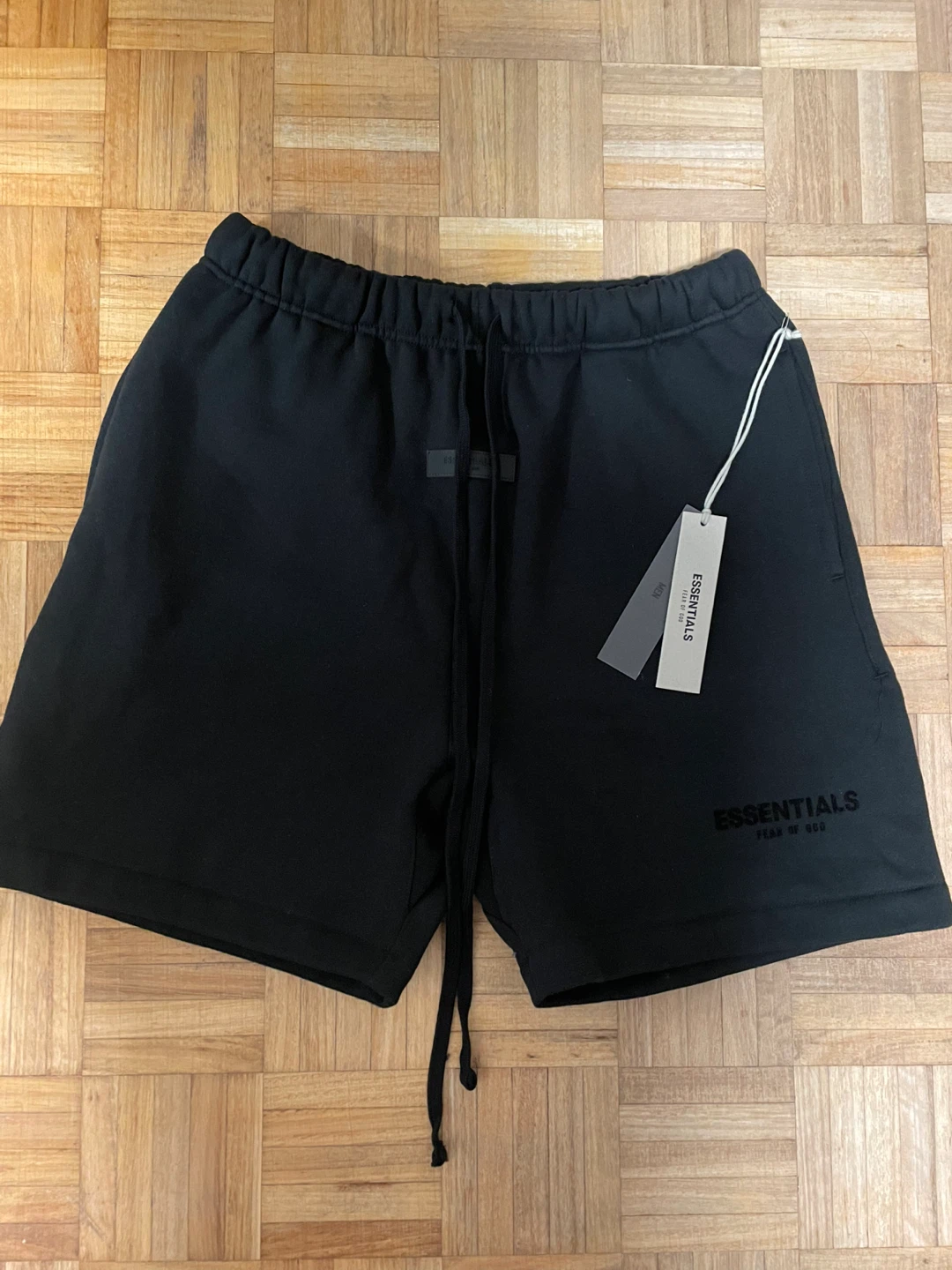 1.1 ESSENTIALS SHORTS - photo 2