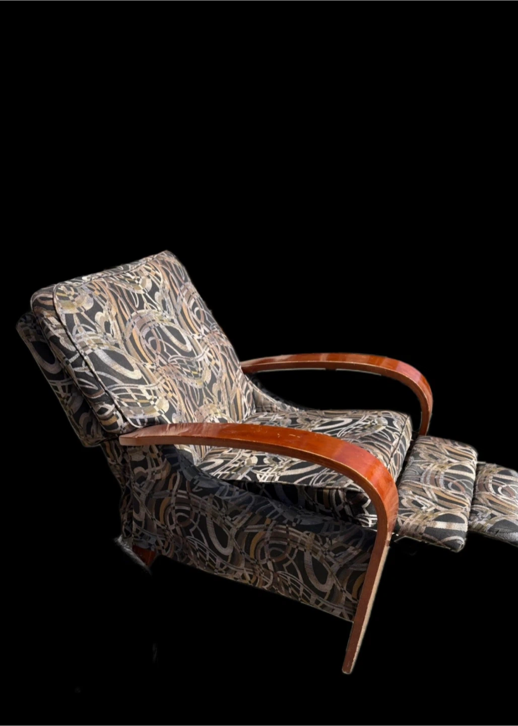 Vintage Recliner Chair with Wooden Arms - photo 2
