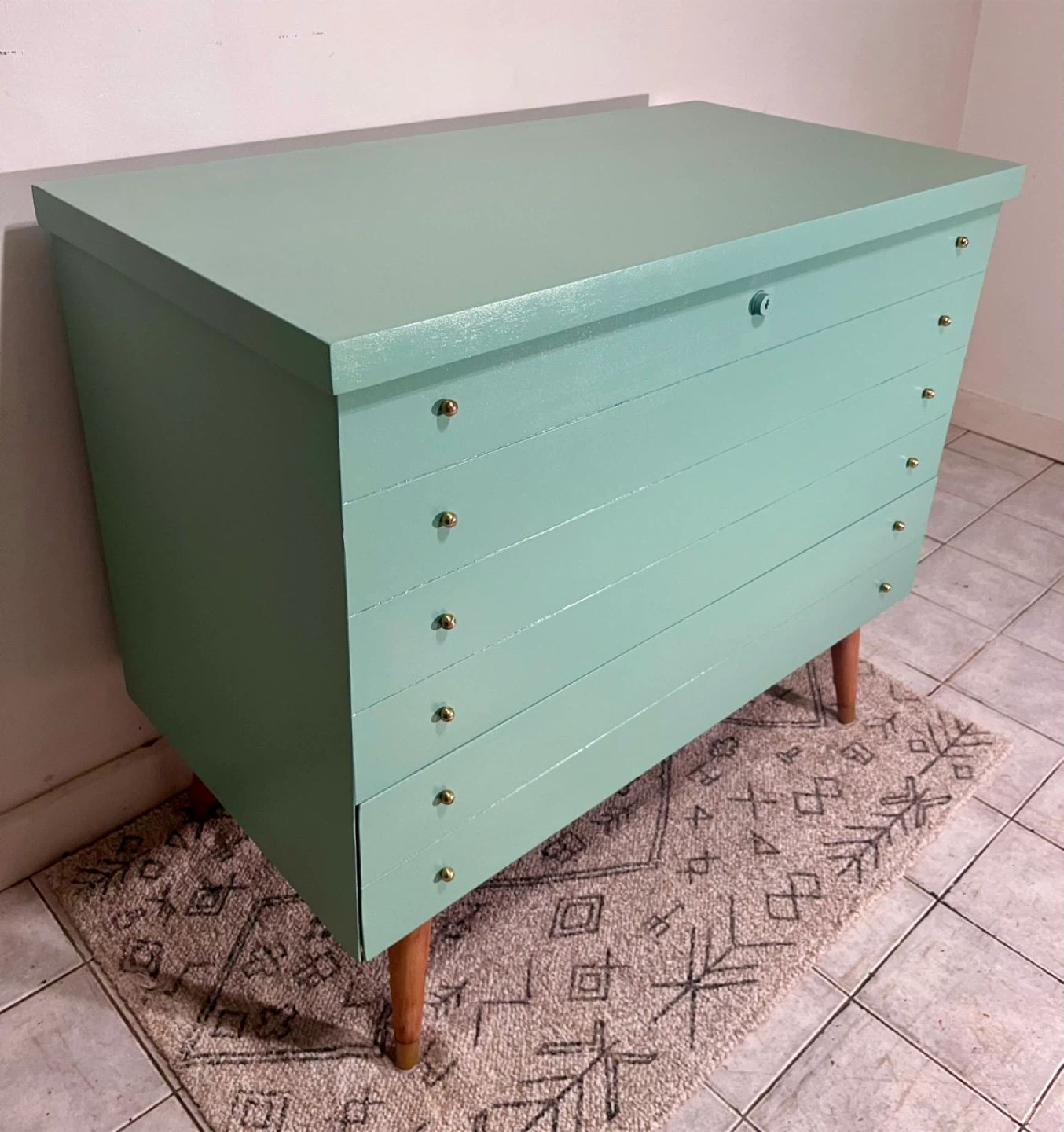 Restored Vintage mcm Homeric Cedar lined Trunk - photo 2