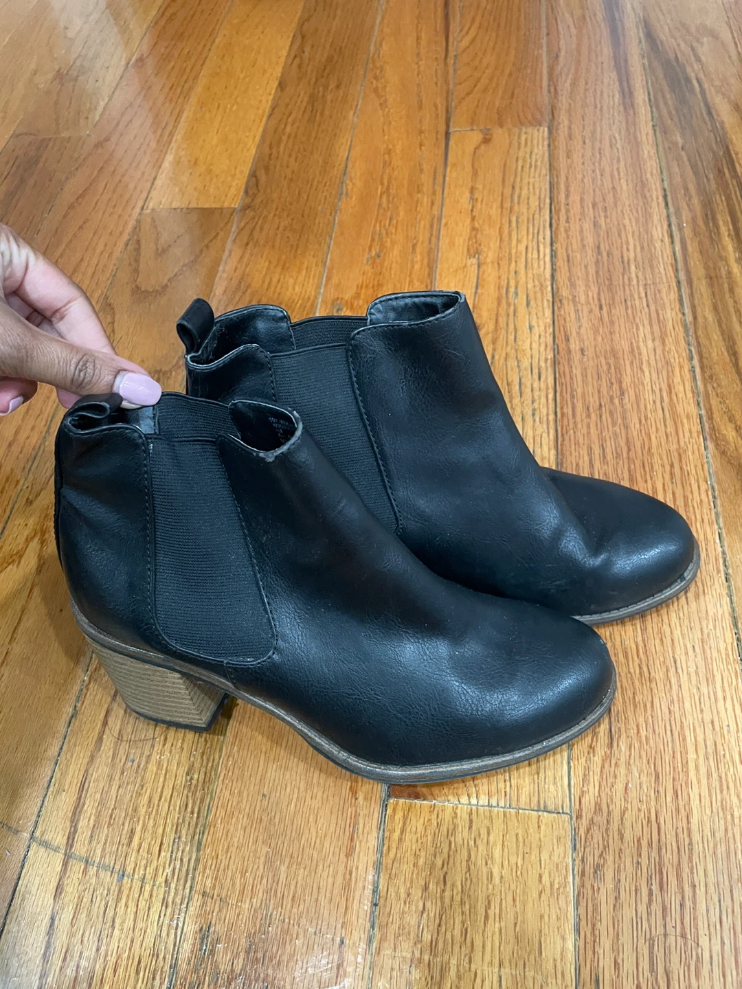 Black Chelsea Ankle Boots - photo 2