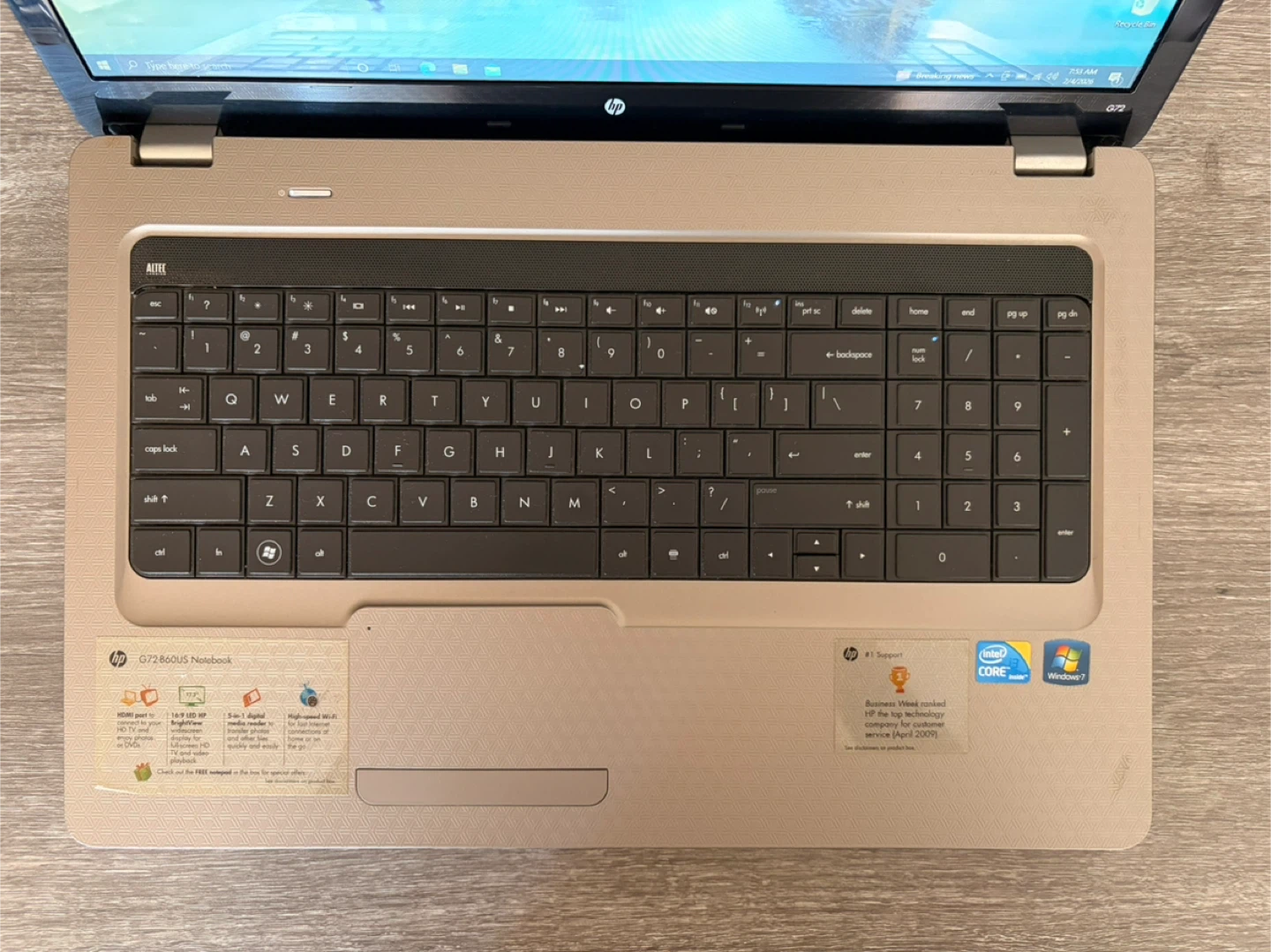 HP G72 laptop — Core i3 / 17-inch / 500GB Storage - photo 2
