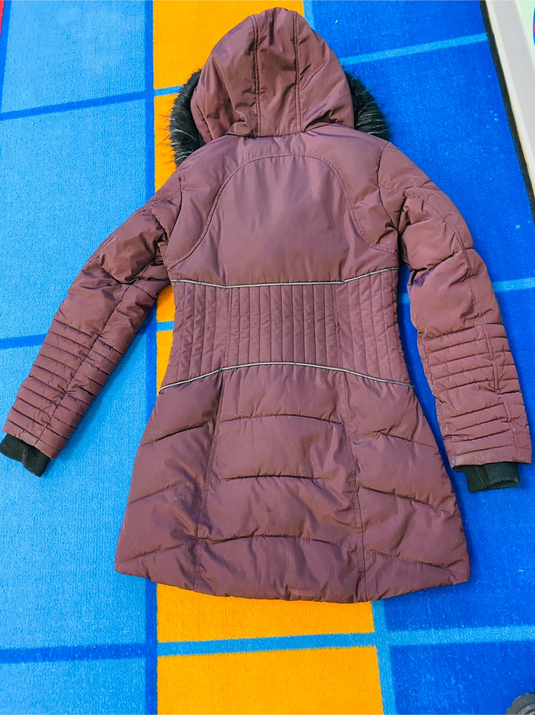 Winter Jacket (like new) - 82° North Maroon Jacket - photo 2