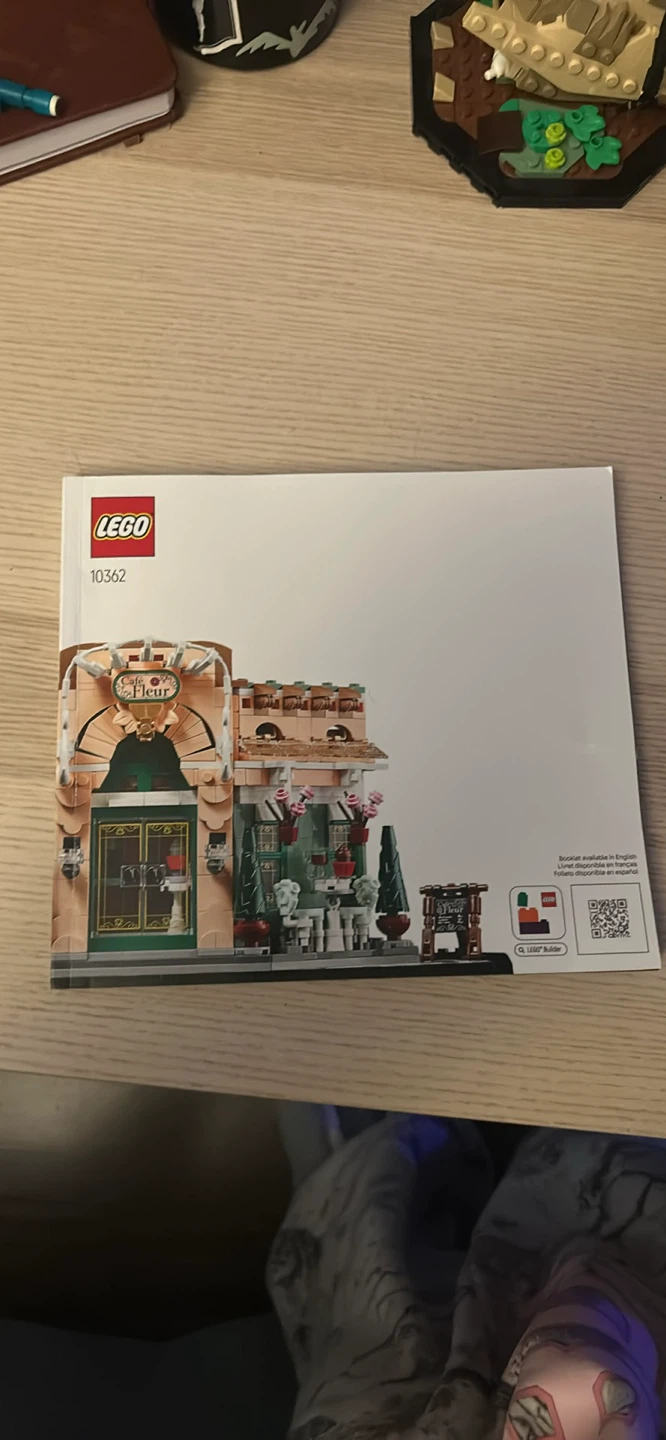 LEGO Flower Shop Building Set - photo 3