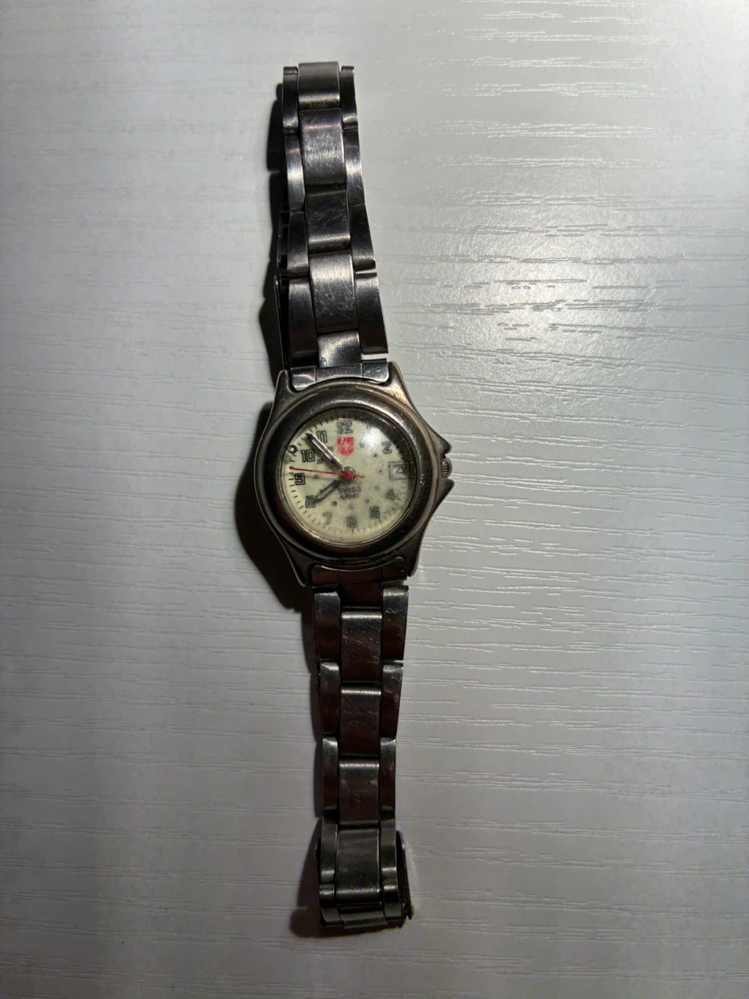 Victorinox Swiss Army Watch (runs well with new battery)