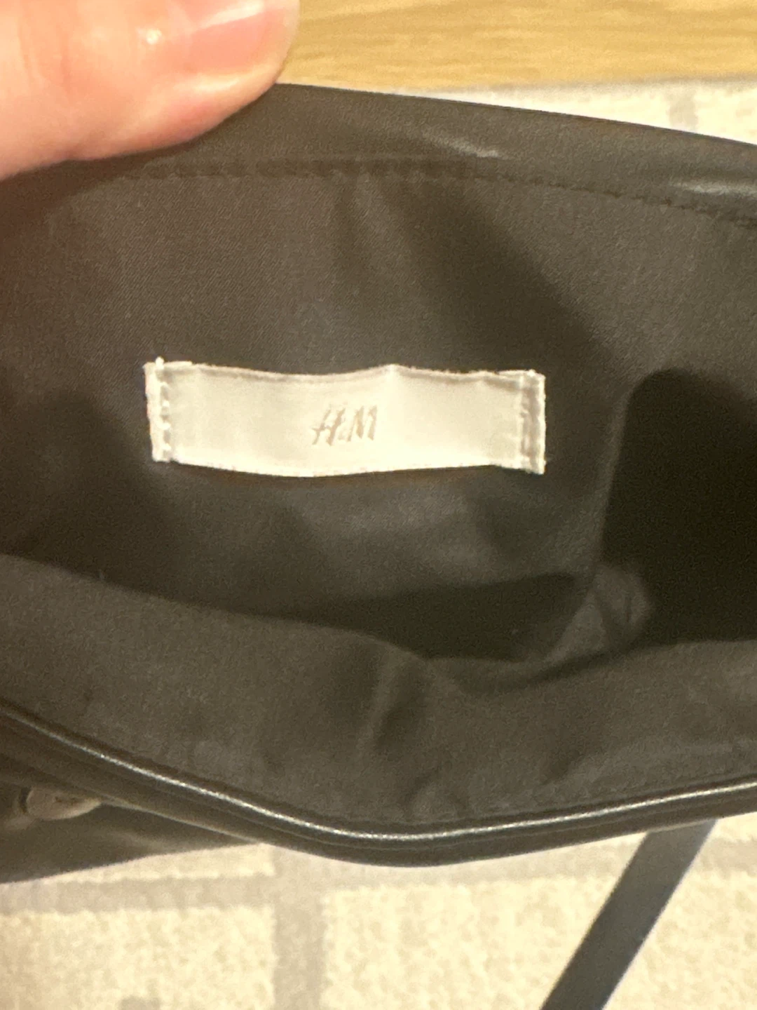 H&M Black Faux Leather Crossbody Bag - photo 2