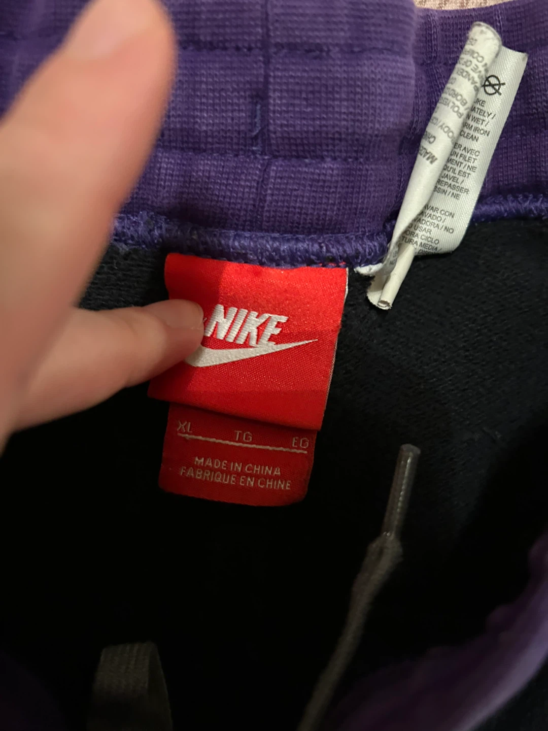 Nike Joggers Black Purple Girl’s XL (Women’s Small) - photo 3