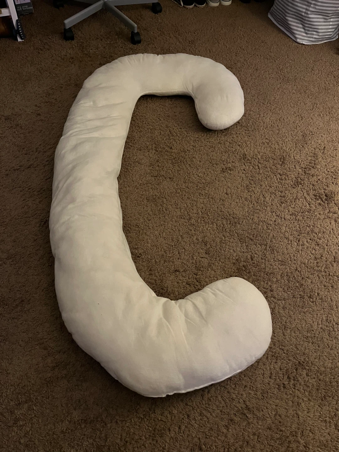 White C-Shaped Pregnancy Pillow