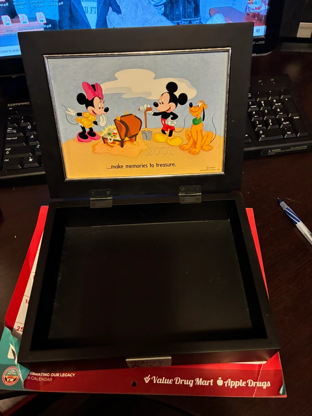 Disney Mickey Mouse & Friends Keepsake Box - photo 2