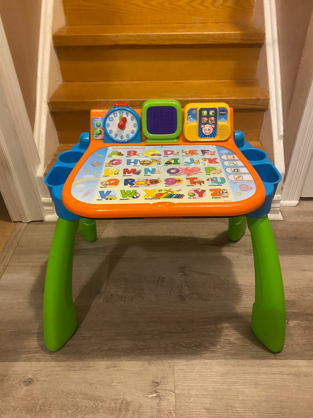 Vtech interactive activity desk & easel
