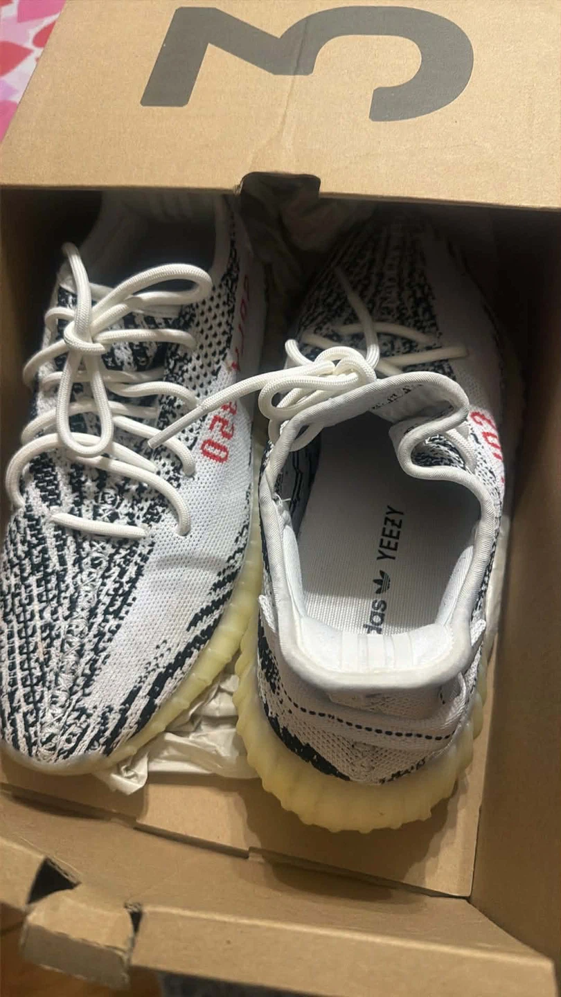 Adidas Yeezy Boost 350 V2 Zebra Size 9 - photo 2