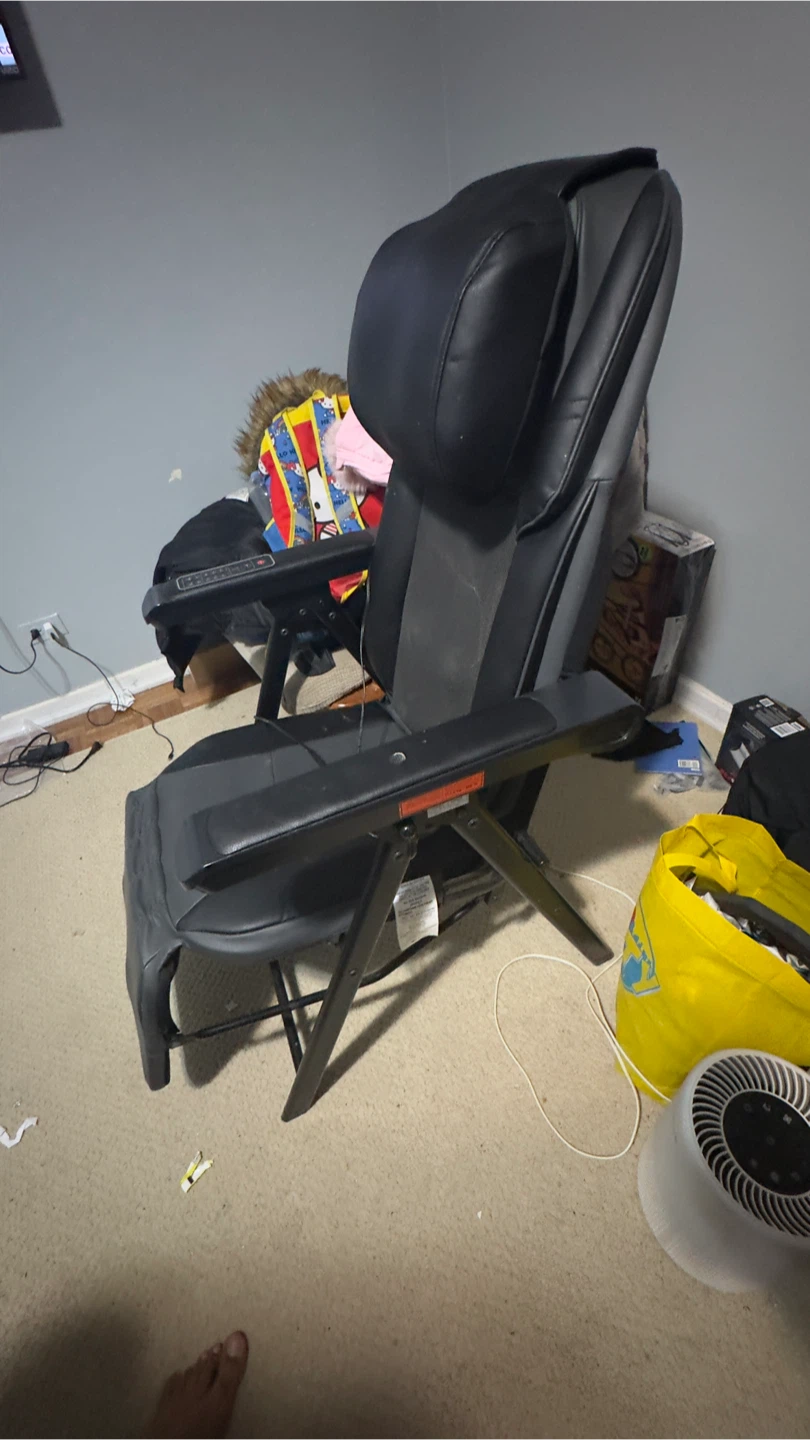 IOMI Massage Chair