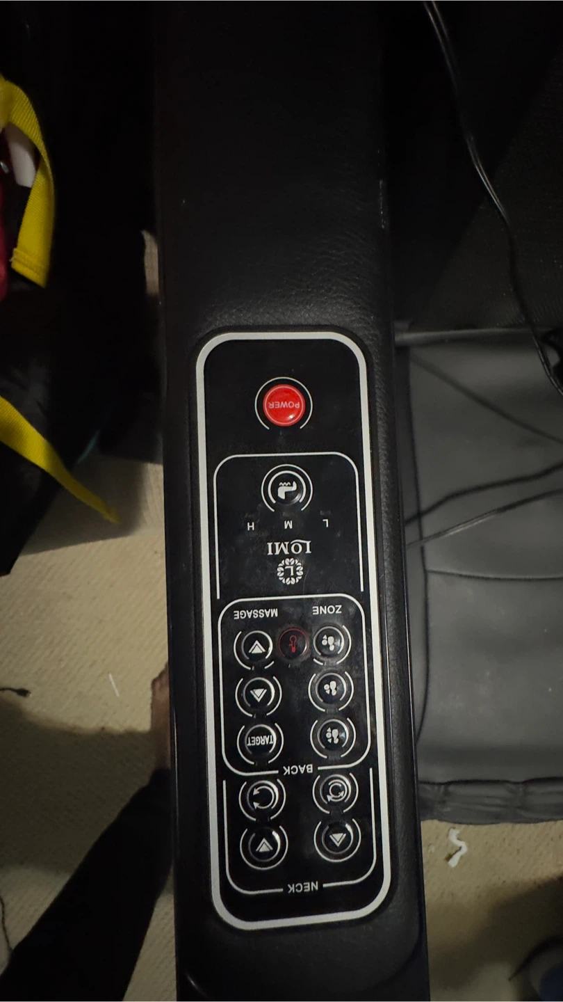 IOMI Massage Chair - photo 2