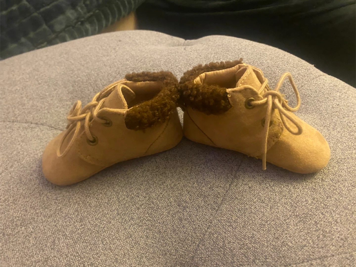 6-12 month Gender neutral boots - photo 2