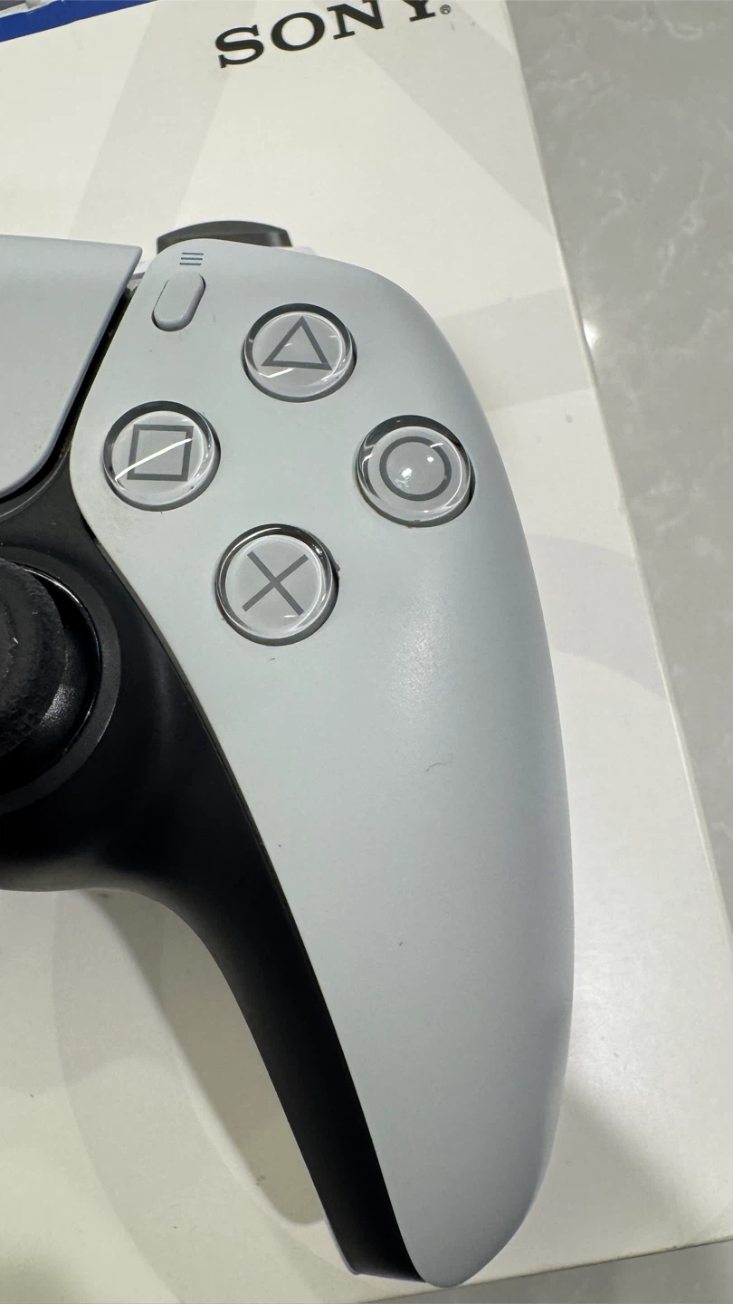 PS5 DualSense Controller - White - photo 2