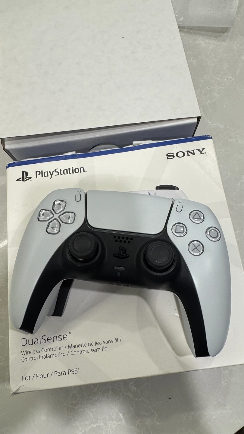 PS5 DualSense Controller - White