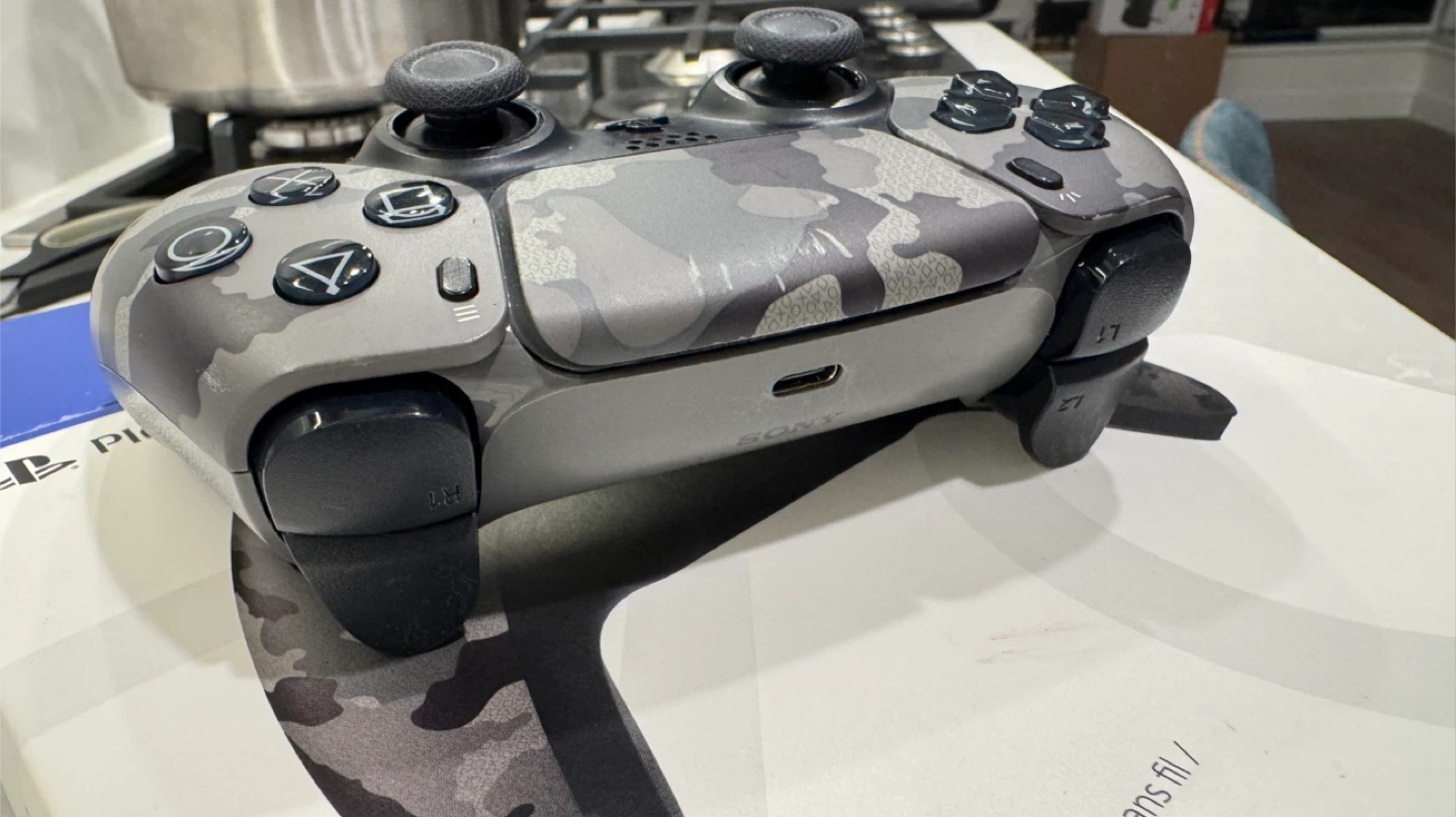 PS5 DualSense Controller - Camo - photo 5