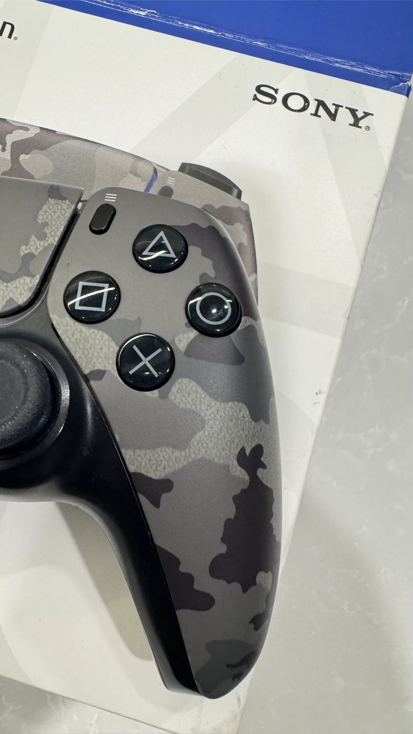PS5 DualSense Controller - Camo - photo 2