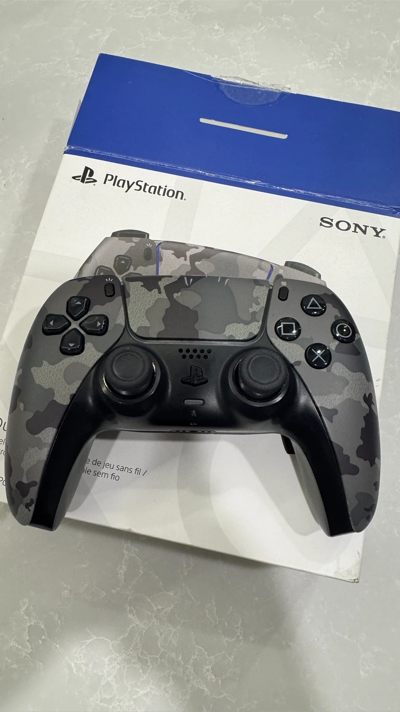 PS5 DualSense Controller - Camo
