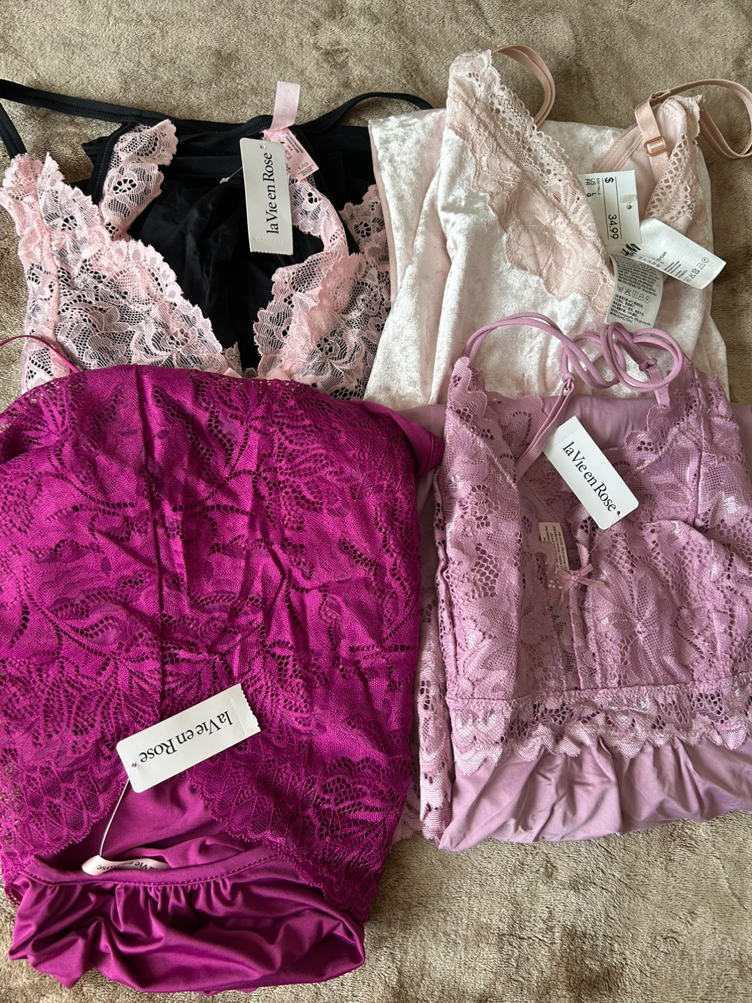 La Vie en Rose Lingerie Set