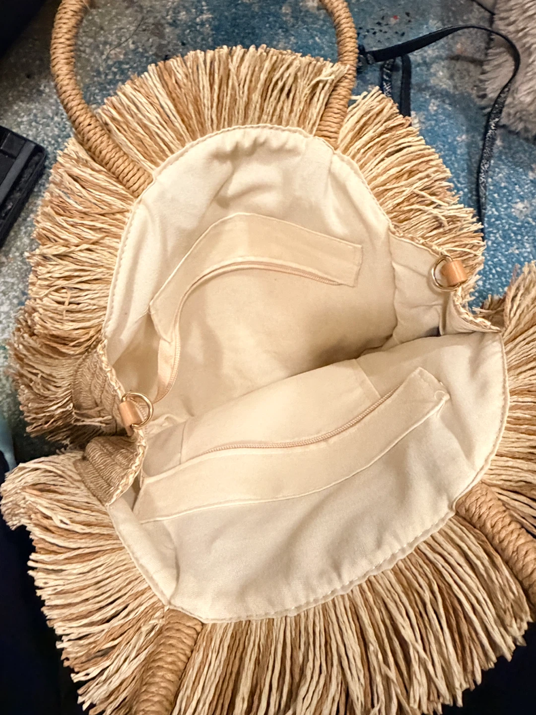 Straw Round Bag with Fringe 🏆 - photo 2