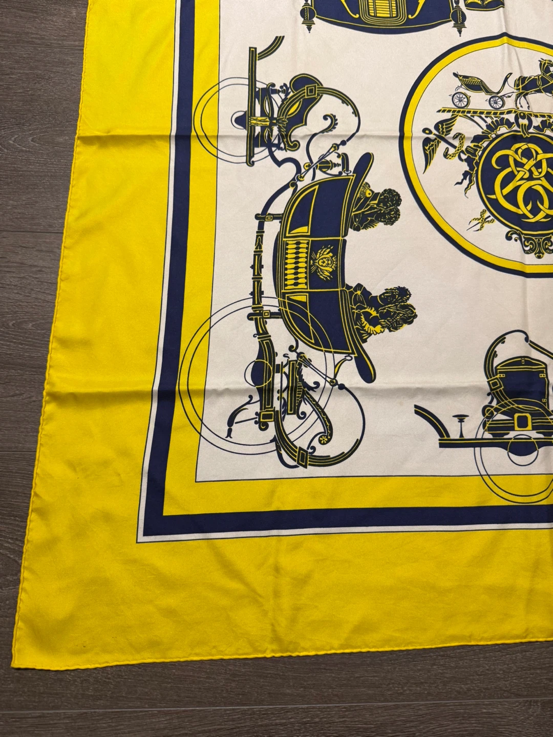 100% Authentic Hermes Scarf Silk Ex Libris Yellow Vintage Rear - photo 4