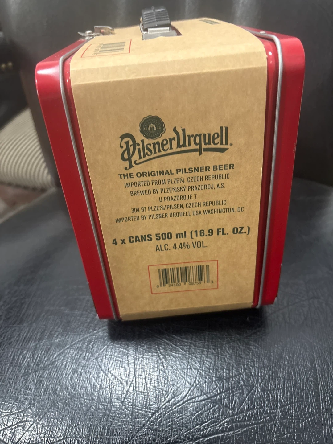Pilsner Urquell 1842 Tin Lunch Box - photo 3