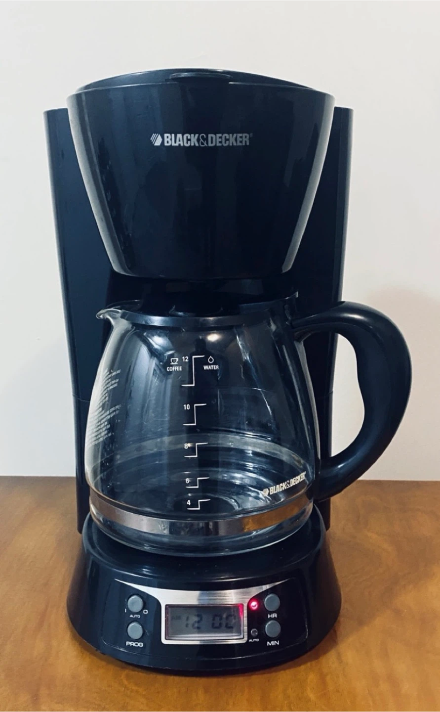 Black & Decker 12-Cup Drip Coffee Maker – Tested & Working - photo 2