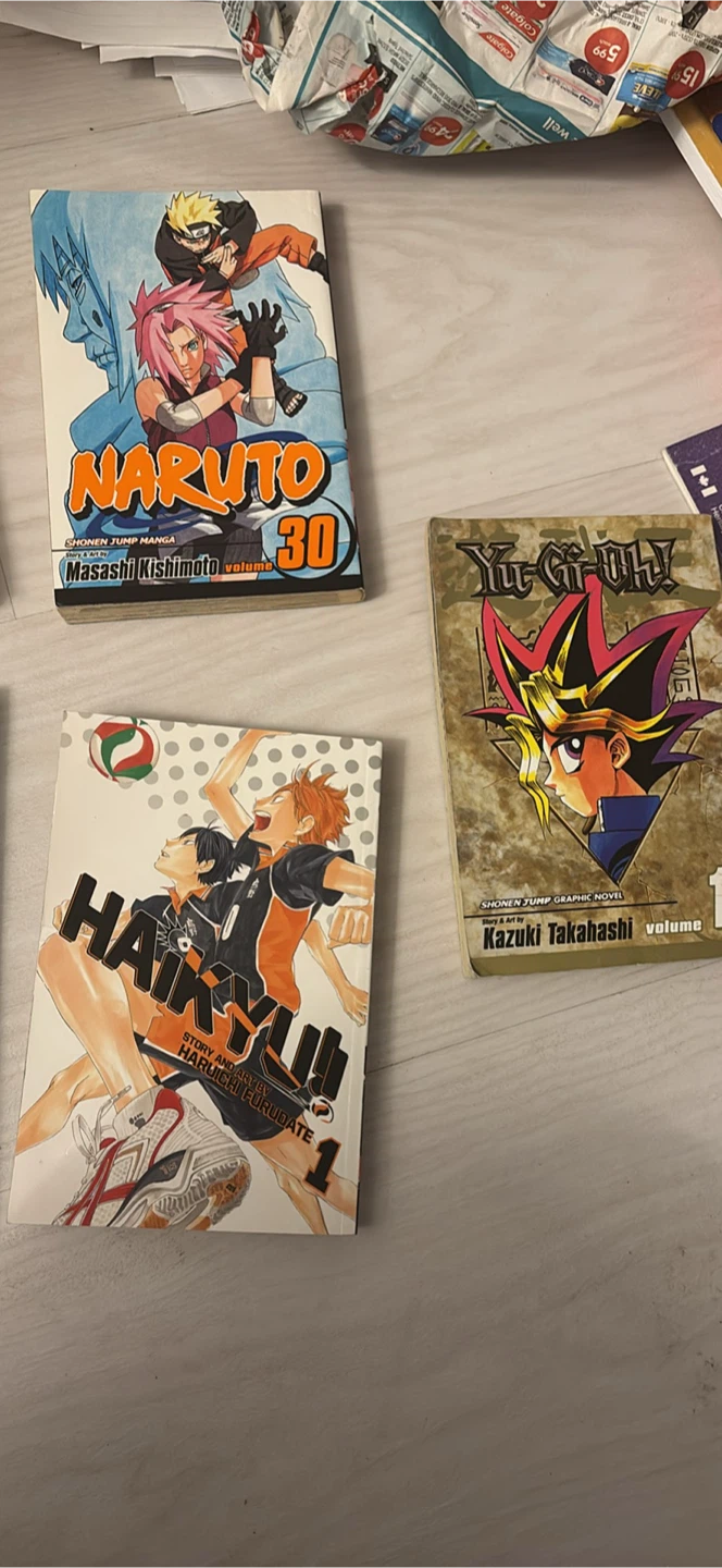 Mixed Lot of Manga and Graphic Novels - photo 2